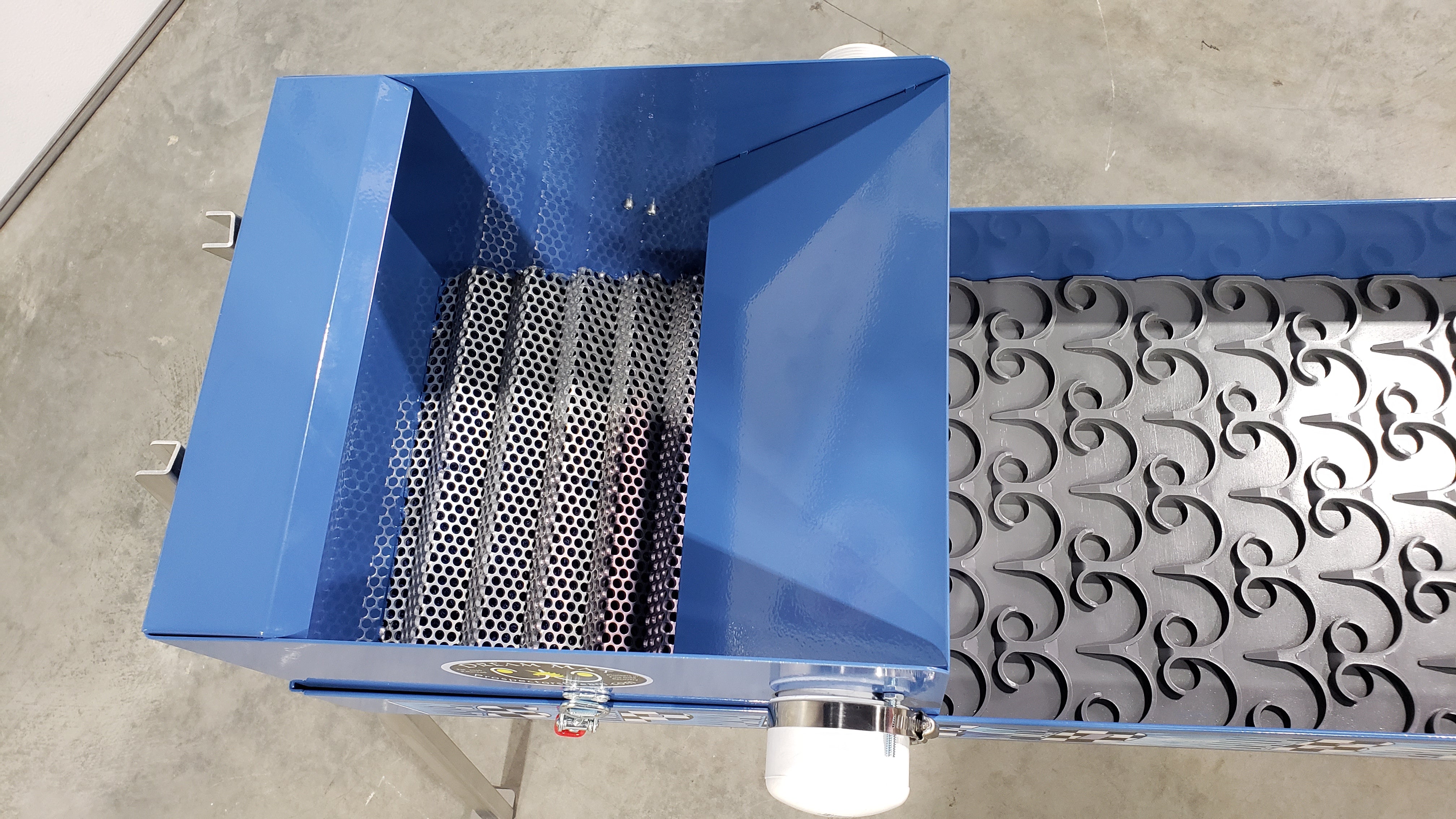 12" Speed Banker Unclassified Power Sluice with Dream Mat | Gold Mining Equipment