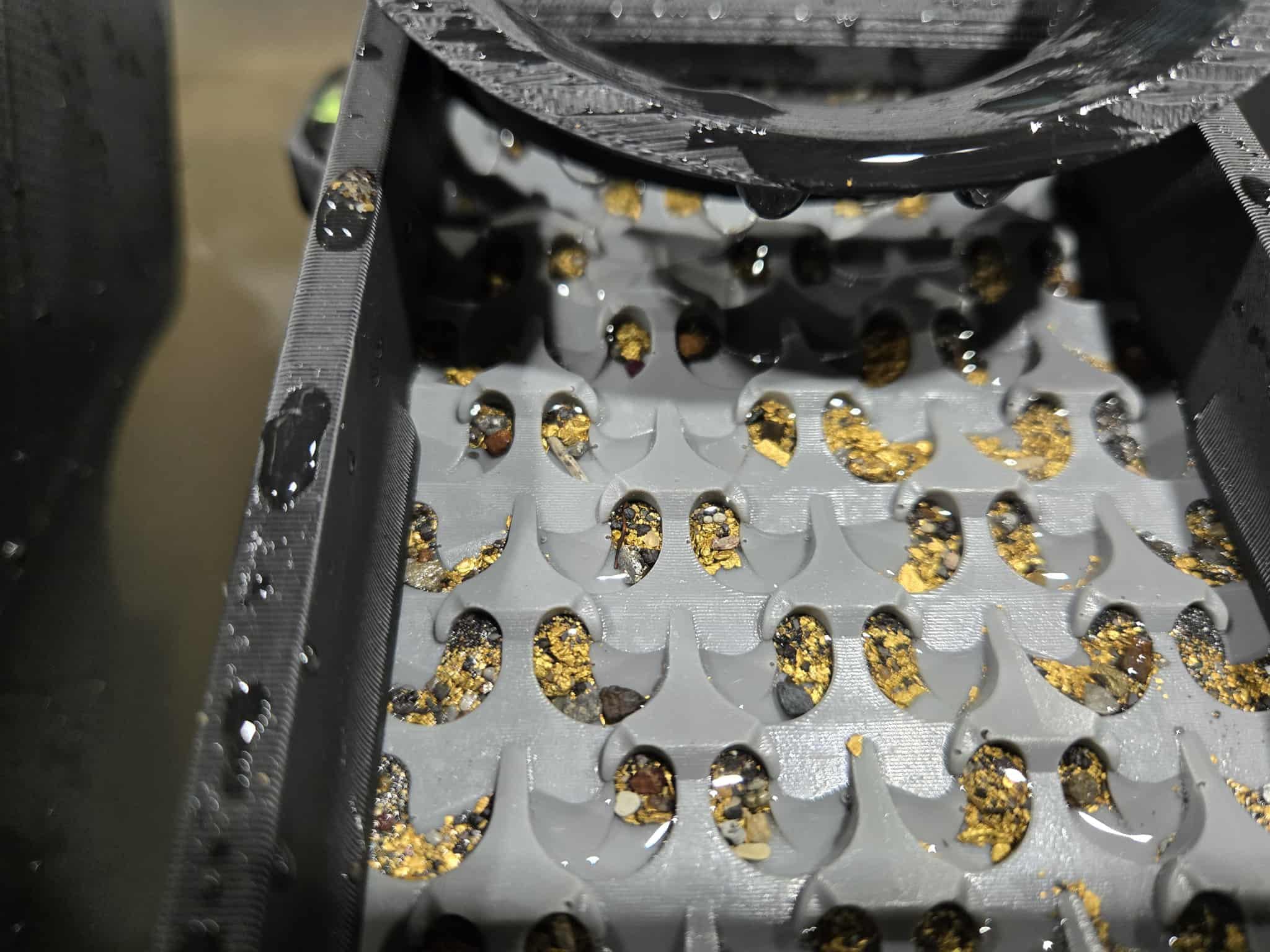 Micro-Dredge Mat for Gold Cube | Gold Mining Equipment